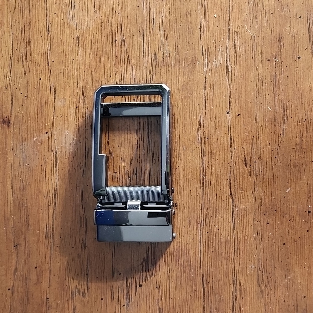 Ratchet belt buckle